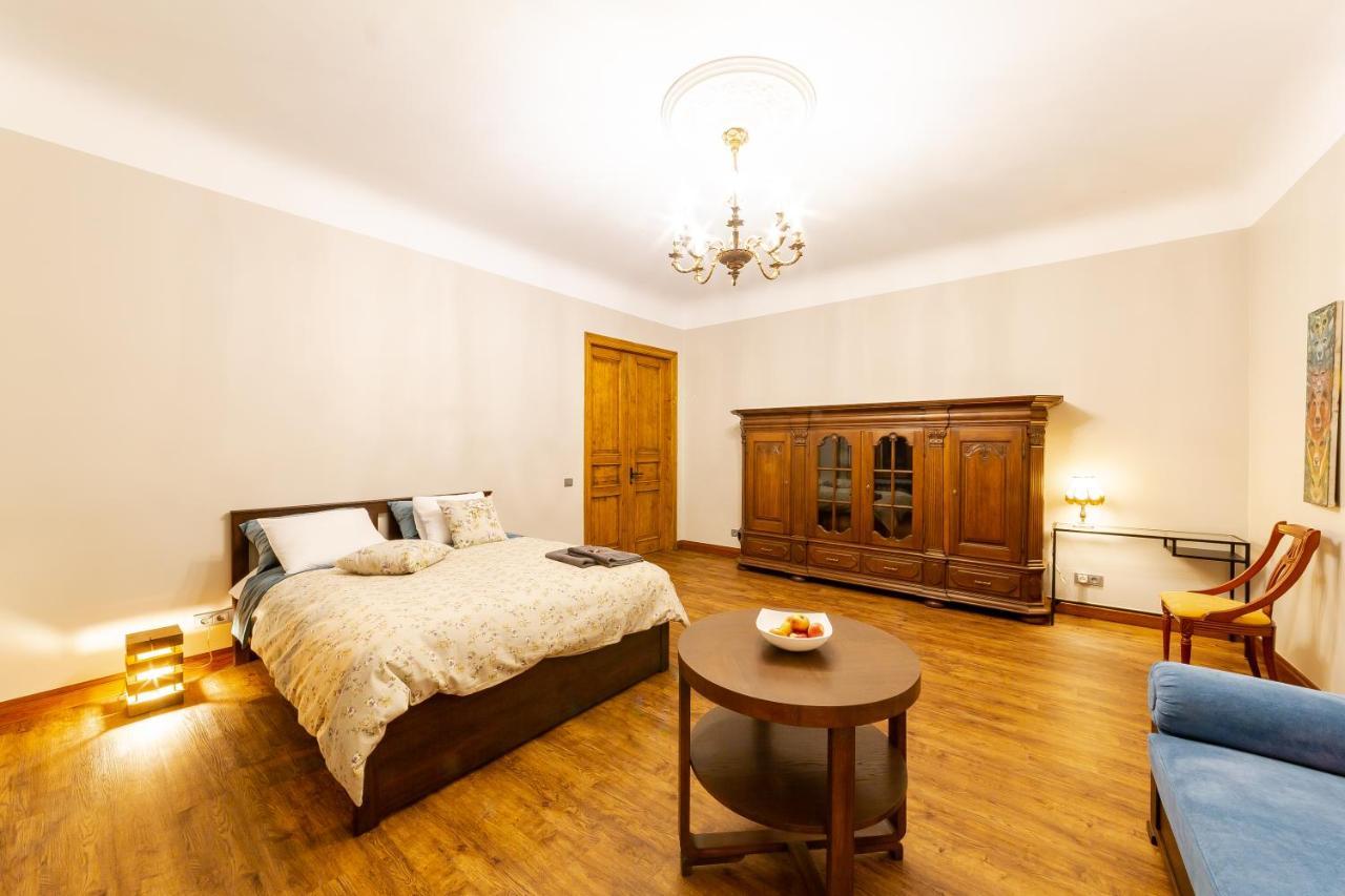 Cozy Storie'S Ap, 47Sqm, Renovated 2020, Free Parking Appartement Riga Buitenkant foto